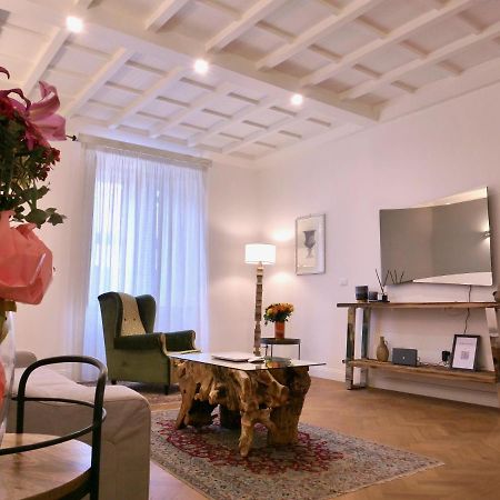 Helmirage Trevi Suite Rome Buitenkant foto