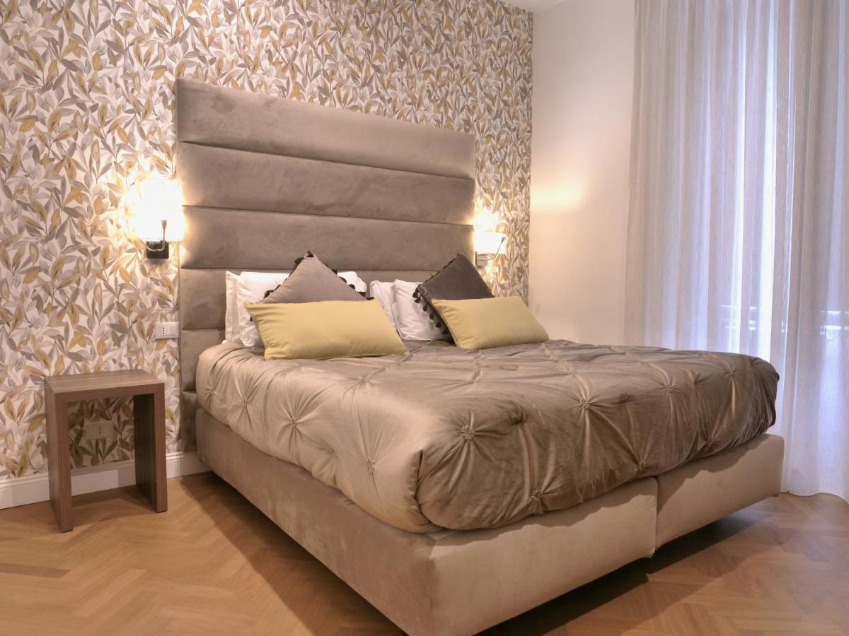 Helmirage Trevi Suite Rome Buitenkant foto