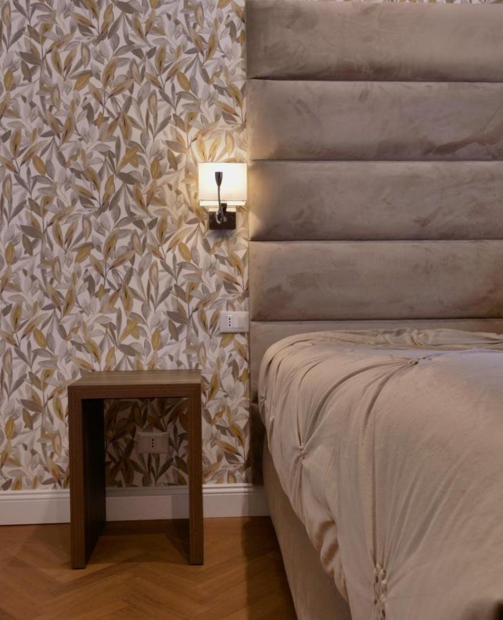 Helmirage Trevi Suite Rome Buitenkant foto