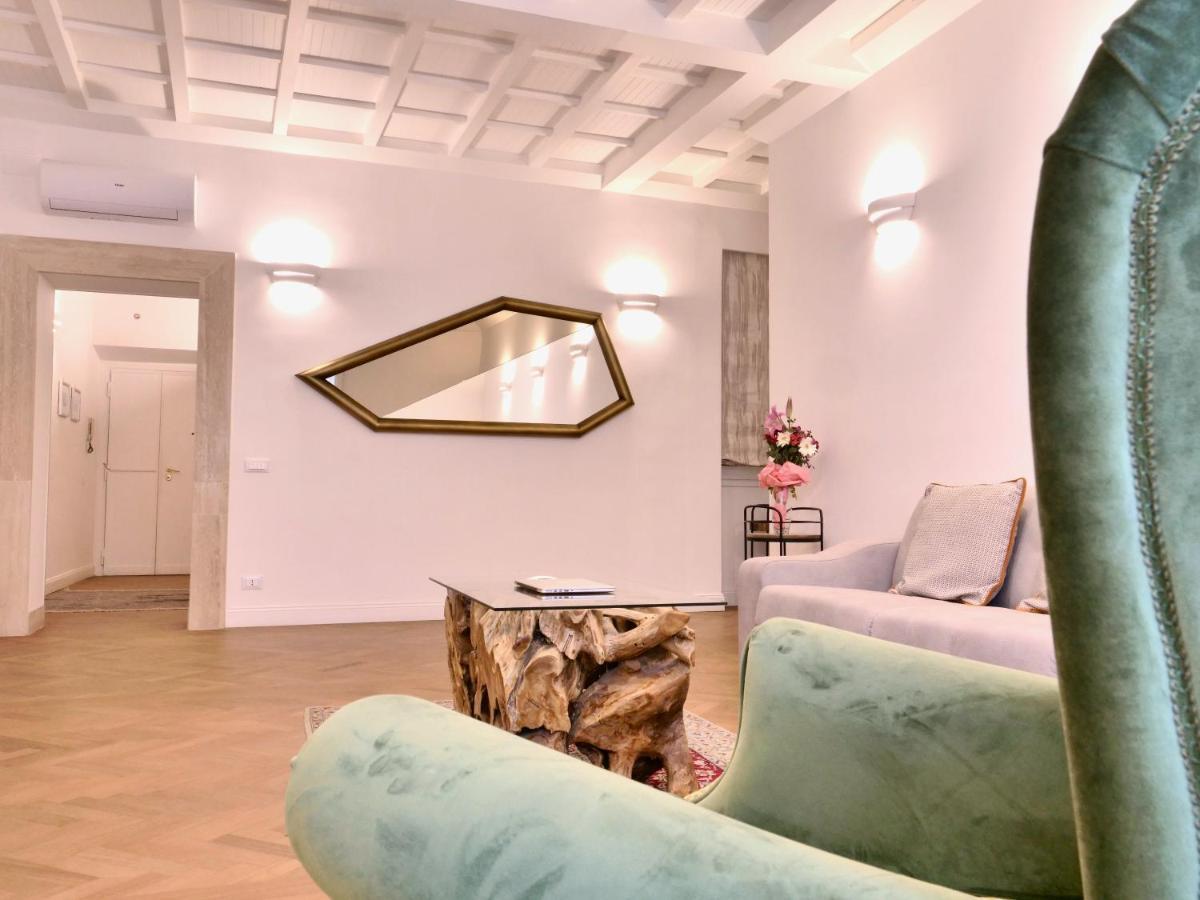Helmirage Trevi Suite Rome Buitenkant foto